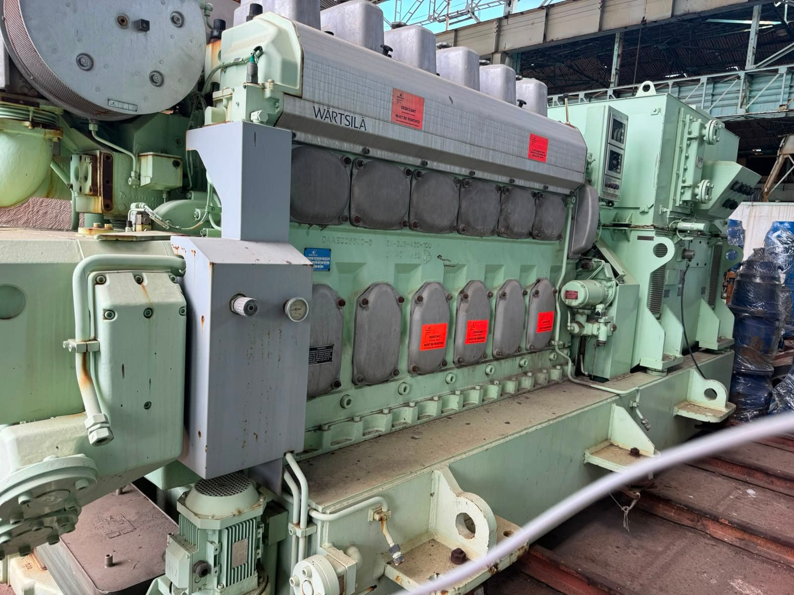 GENERADOR MARINO GENSET HFO MAN/HYUNDAI  2111 KVA